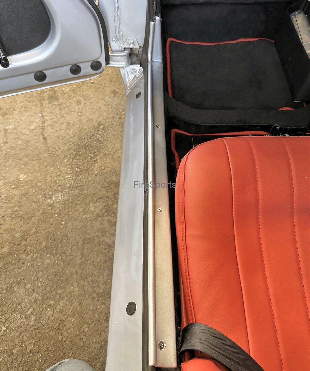 トヨタスポーツ800 ドアステップモール トヨタスポーツ800 ドアステップモール